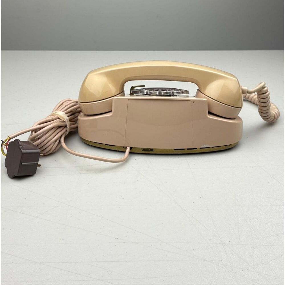 Vintage 1965 Western Electric Beige Princess G3 Handset Rotary Dial Telephone CI - Picture 4 of 13